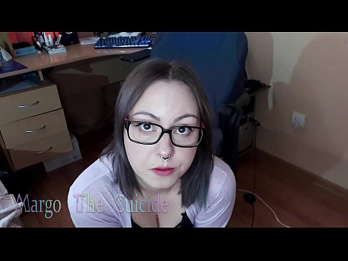 ❤️ Секси девојка со наочари длабоко го цица дилдото на камерата ️❌ Само порно кај нас mk.sexuria-net.ru ❤